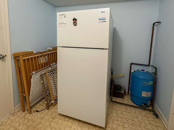 Extra Refrigerator 2025 - Baby equipment not provided