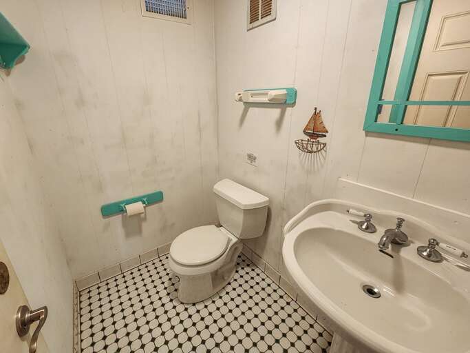 Bathroom 4 2023; pool side bathroom