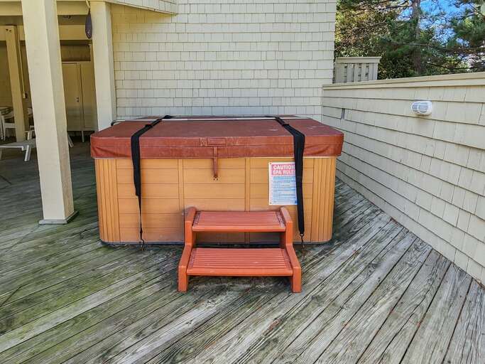 Private Hot Tub 2023