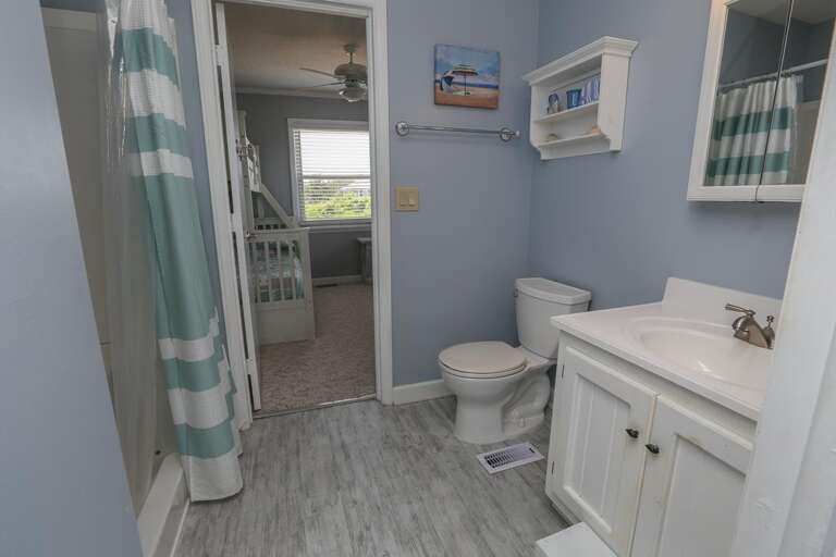 Bathroom 2 2021; Shared Bath to Bed 3 & 4