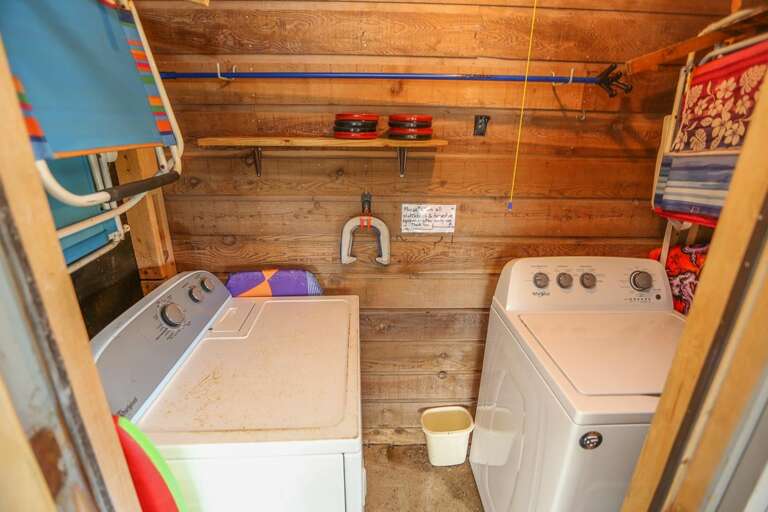 Laundry 2019, Under home