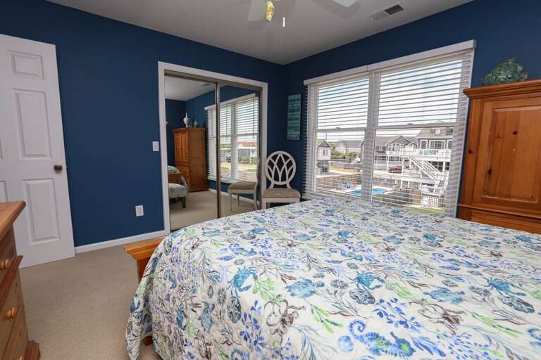 Bedroom 2 2024 - Queen