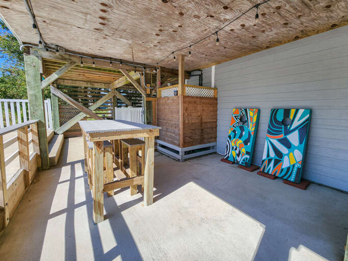 Pool Area Seating 2022