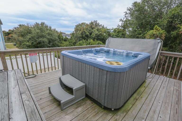 Private Hot Tub 2020; 2nd Level Deck