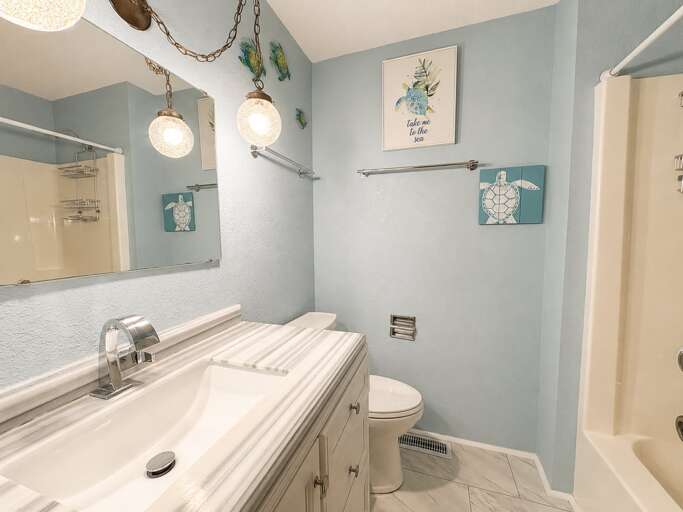 Hall Bath 2026