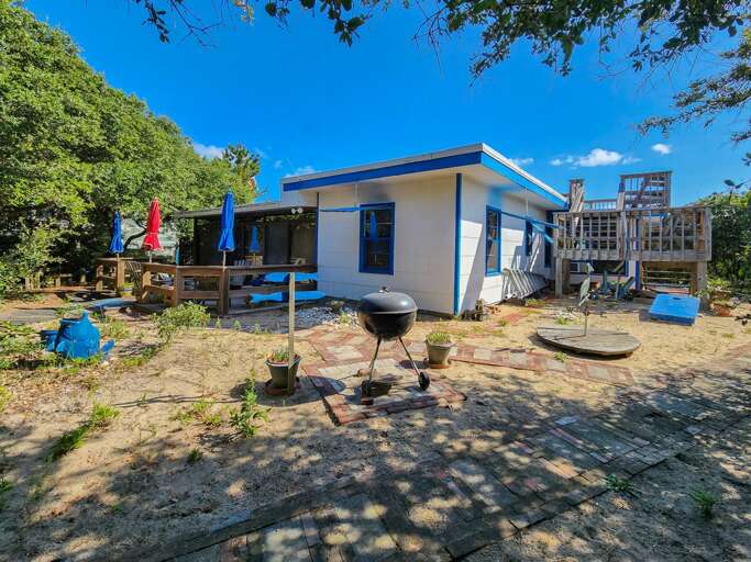 Oceanfront-Semi Outer Banks Vacation Rental 2023 Oceanfront-Semi Outer Banks Vacation Rental 2023