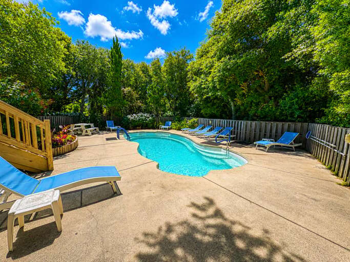 Private Pool 2026