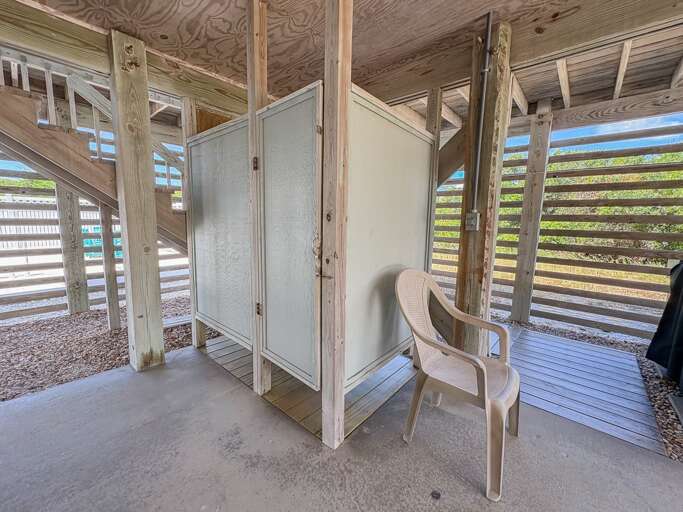 Outside Shower 2021