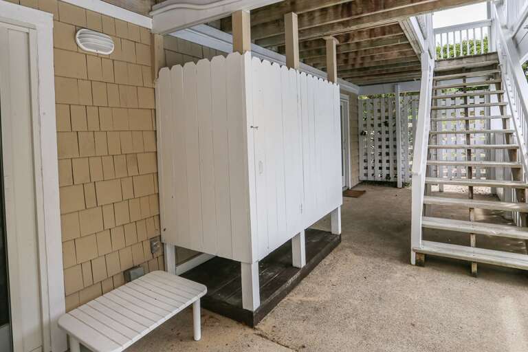 Outside Shower 2024