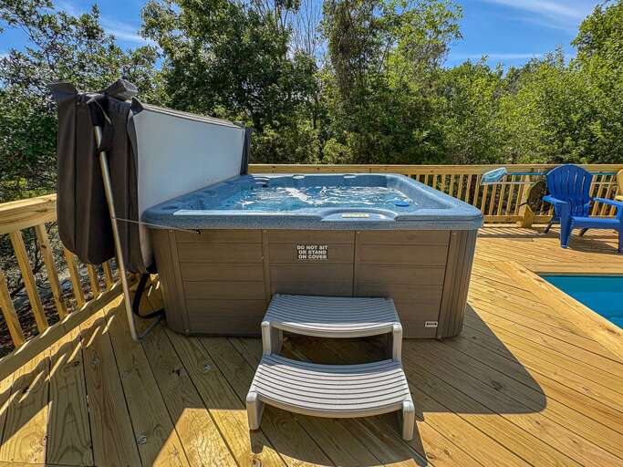 Private Hot Tub 2025