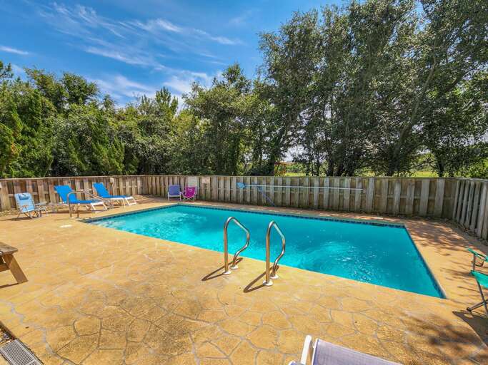 Private Pool 2022 Private Pool 2022