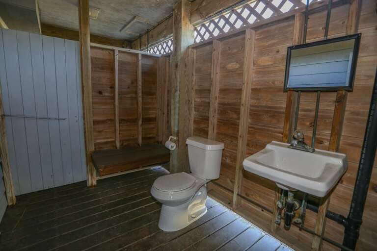 Outdoor Shower/Toilet 2022