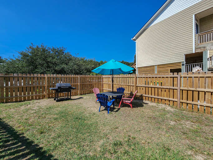 Grill Area/Fenced in Yard 2023