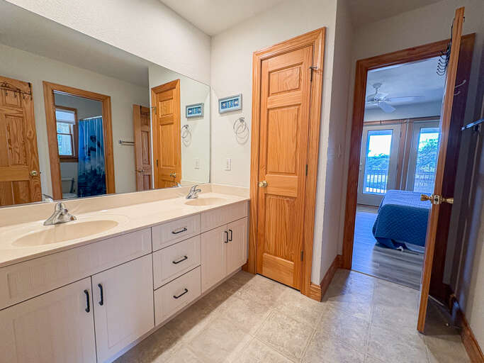 Bathroom 5 2025 - Shared with Bedroom 4 and 5