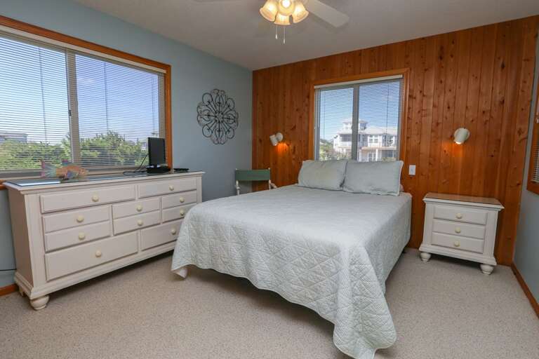 Bedroom 2 - Queen - Level 1 2022