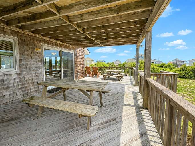 Sundeck 2026