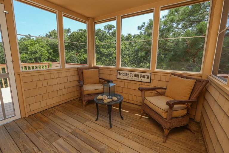 Screened in Porch 2021