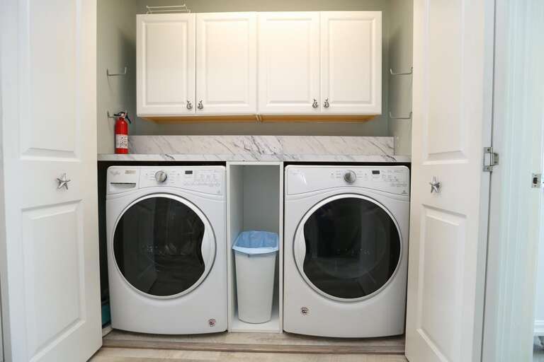 Laundry 2022; Upper Level