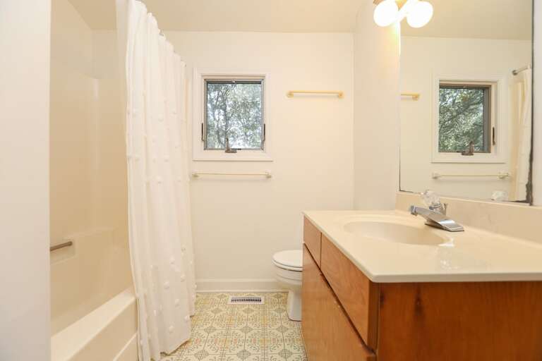 Bathroom 3 2022; Shared Bath to Bed 2 & 3