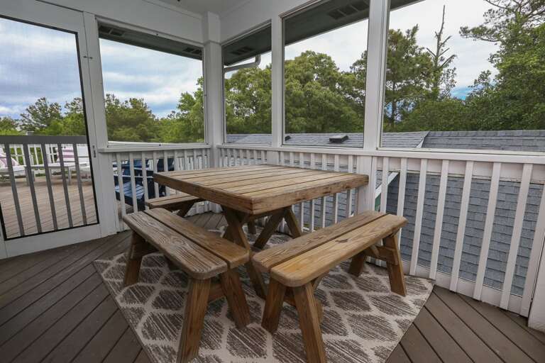 Screened in Porch 2025