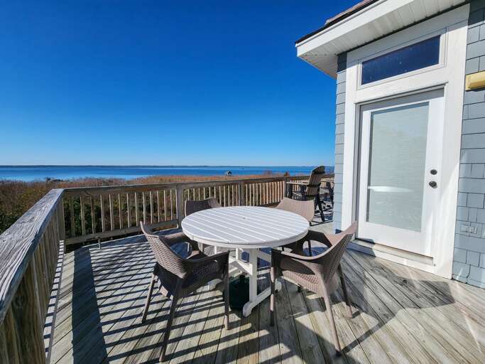 Sundeck 2023