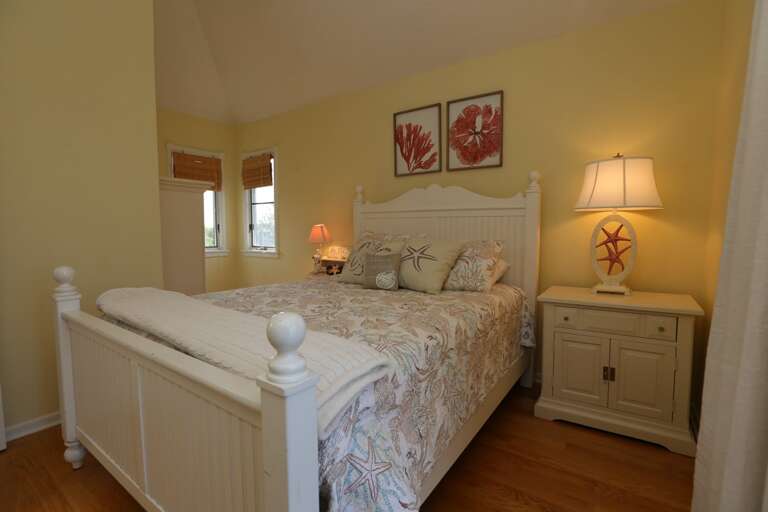 Bedroom 1 2024 - Queen - Level 3