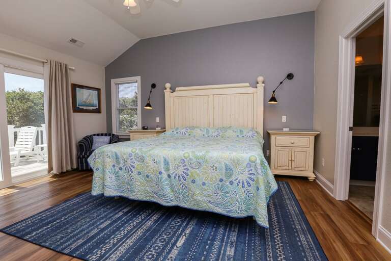 Bedroom 1 2024; King with private bathroom - Level 3