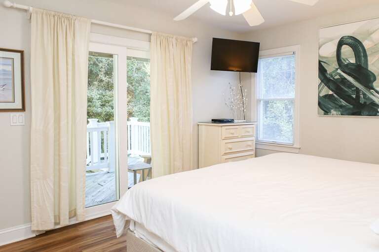 Bedroom 3 2025; King with private bath - Level 2