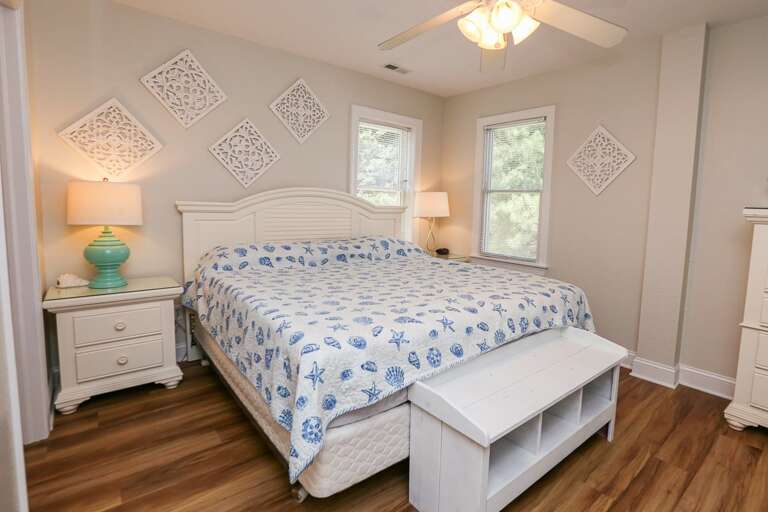 Bedroom 6 2024; King with private bathroom - Level 1