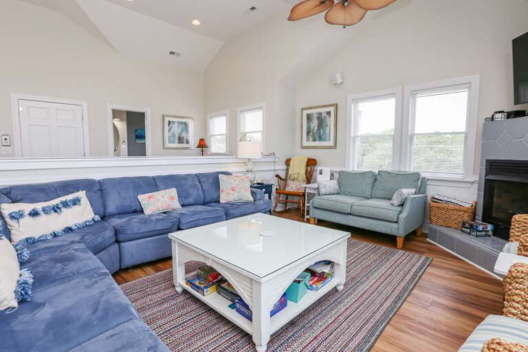 Great Room 2024 - Access to spacious wraparound sun deck - Level 3