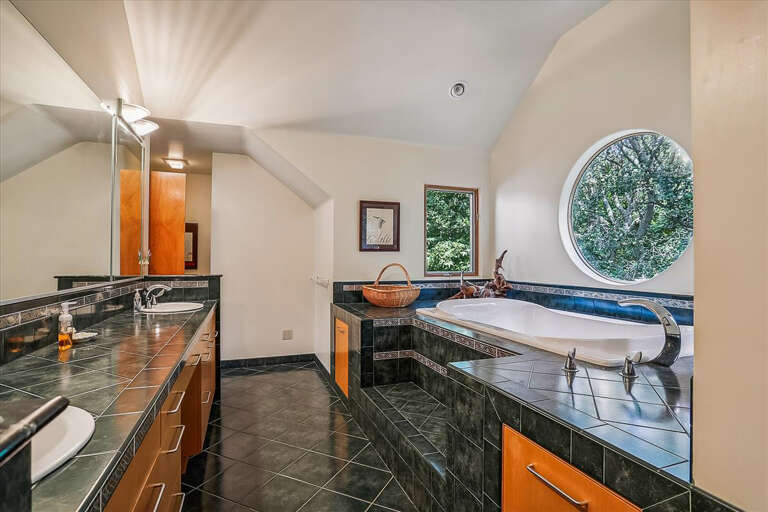 Bathroom 2024; Double sink, jacuzzi tub and separate walk in shower - Private to bedroom 1