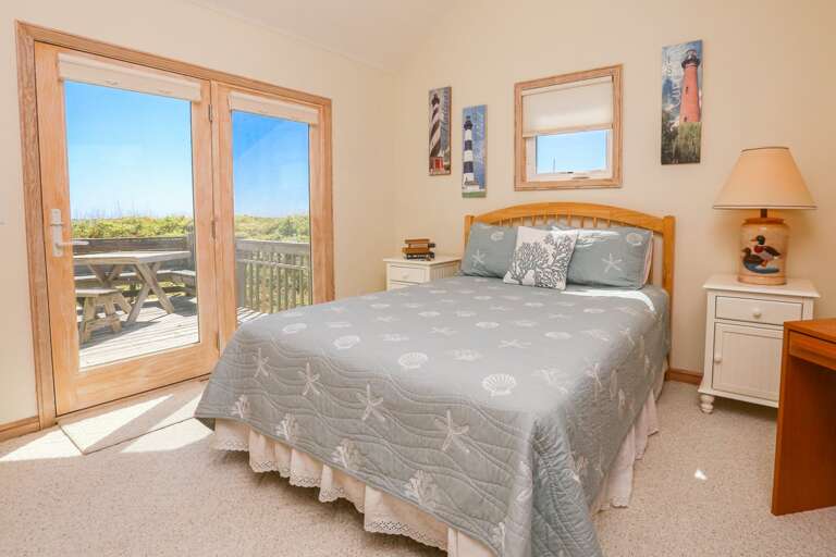 Bedroom 3 2025 - Queen with Deck Access - Level 3