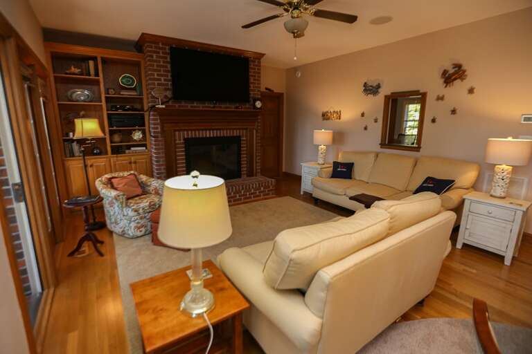 Family Room 2024 - Level 2