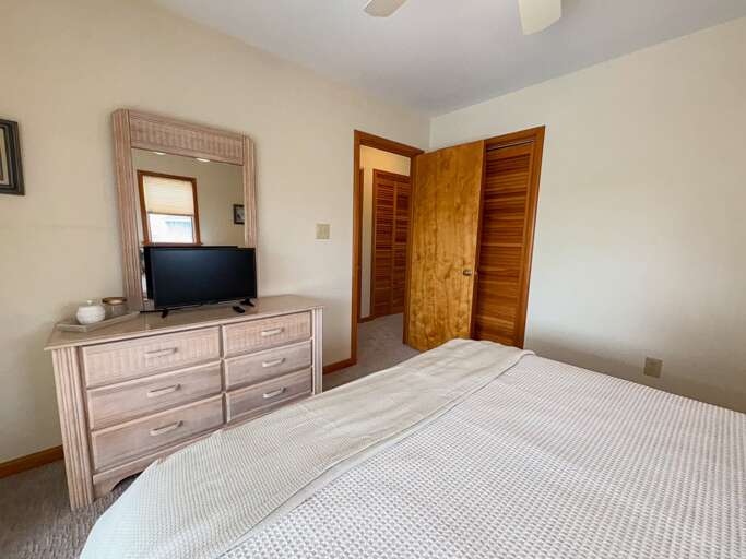 Bedroom 3 2025 - Queen - Level 2