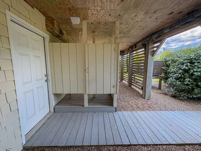 Enclosed Outdoor Shower 2025