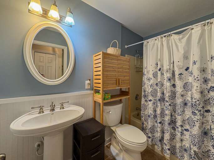 Bathroom 2 - Full Hall Bath