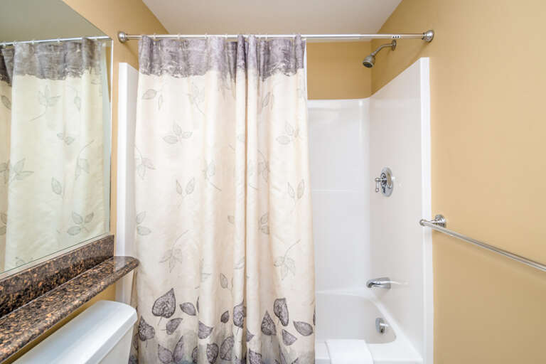 Saco River House ensuite bath.jpg