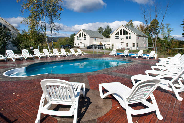 PoolView-10-1009-02.jpg PoolView-10-1009-02.jpg