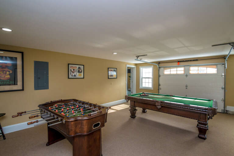 80-2 game room 3.jpg