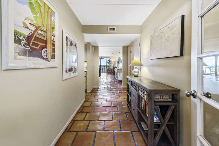 Key West Beach Club 304 Front Hallway