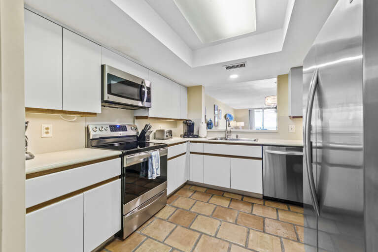 Key West Beach Club 304 Kitchen