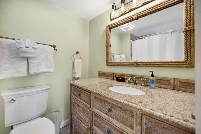2nd Full Bathroom