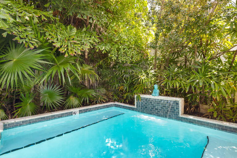 Private pool