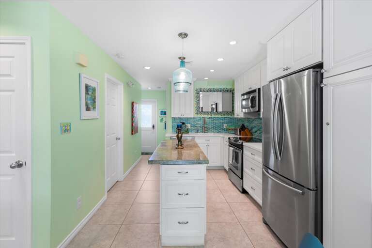 Full Kitchen