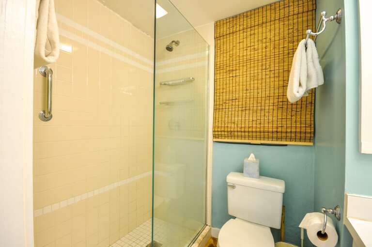 Ensuite Bathroom Ann Street Cottage Key West