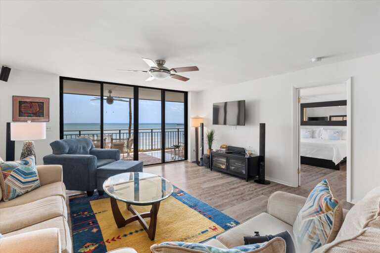 Living Room/Balcony with oceanfront view