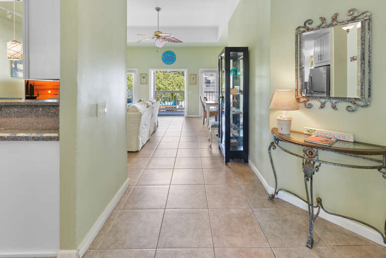 05-Duval Courtyard Entry to living area