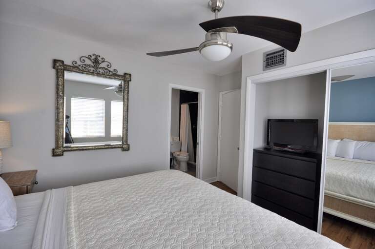 2nd Bedroom Queen Duval Square Penthouse
