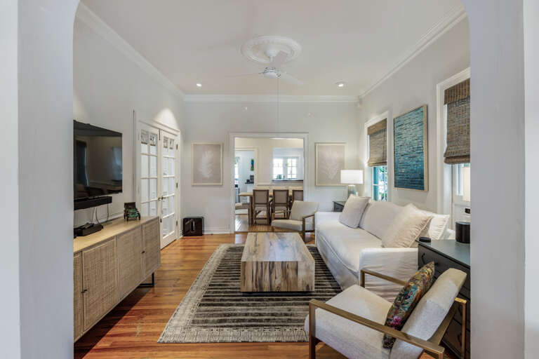 Mansion Family Room @ Watson House Grand Estate Mansion Family Room @ Watson House Grand Estate