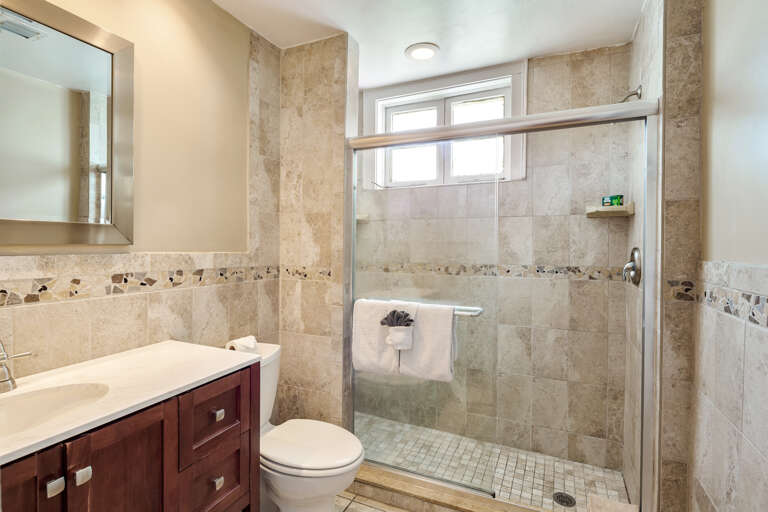 Mansion Bath @ Watson House Grand Estate Key West
